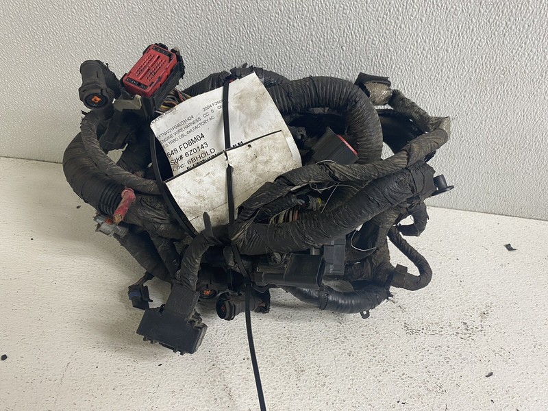 1 CUT WIRE & PLUG 2004 Ford F250 SD Super Duty Engine Wiring Harness Connector