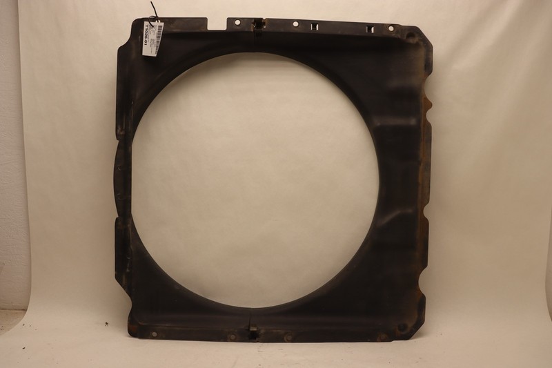 2008-2017 FREIGHTLINER CASCADIA 125 DD13 RADIATOR COOLING FAN SHROUD OEM