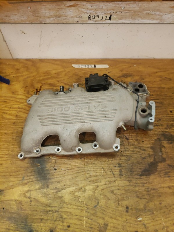Upper Intake Manifold 3.1L 1997 monte carlo 24505665