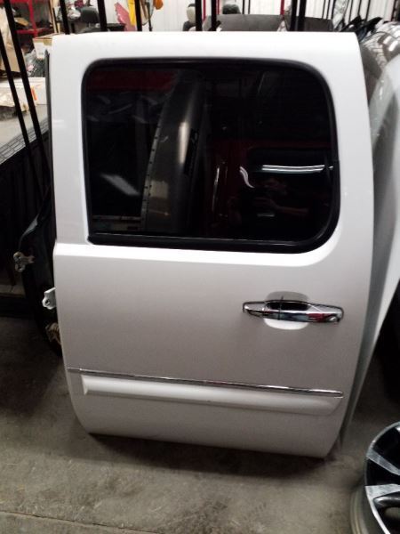Driver Rear Side Door Crew Cab Fits 07-14 SIERRA 2500 PICKUP 3143953