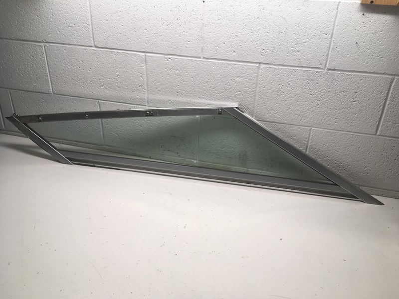 Z7 Genesis Boat Windshield Drivers Side Starborad Side