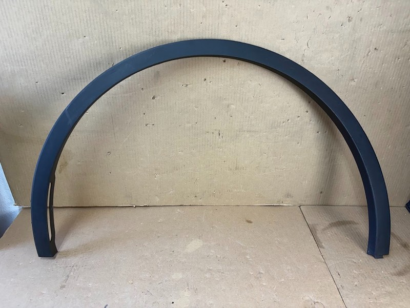 ✅ 20-24 Tesla Model Y Front Left Fender Flare Molding 1494185-00-C /scratched