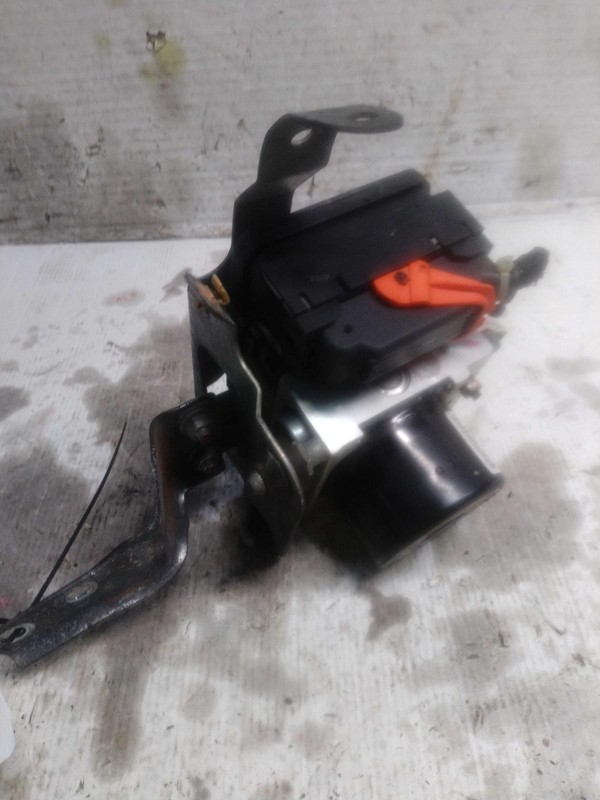 2015 Mitsubishi Lancer ABS Pump & Motor Assembly OEM 4670A353 120K Miles