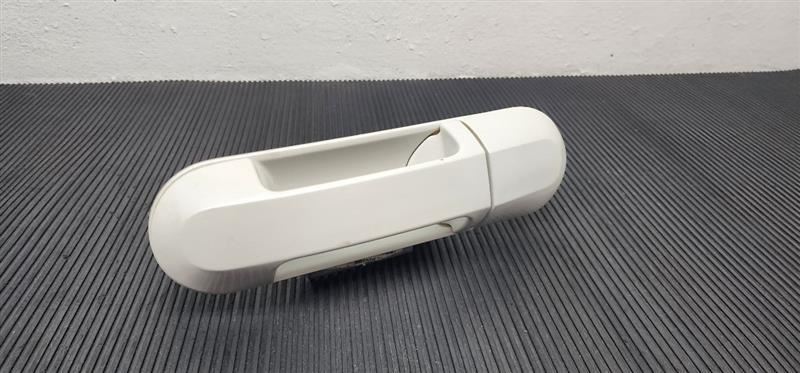 03-05 Lincoln Aviator Rear Right Passenger Door Handle White OEM 6L2Z-7826604-AA