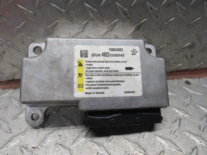 2006-2011 CADILLAC DTS CONTROL MODULE 15824923 OEM