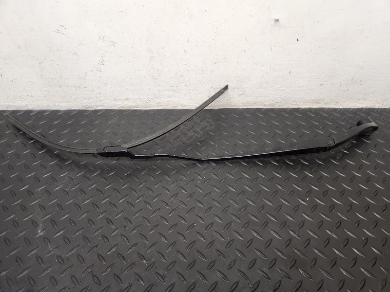 24-25 Buick Envista Left Driver Side Windshield Wiper Arm OEM 42811563