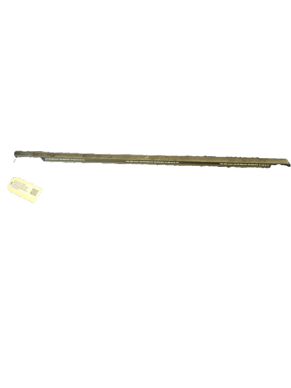 Used Oem Ford Front Passenger Door Window Belt Molding for 2021-22 Bronco Sport
