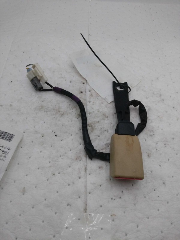 2007 Lexus GS350 Front Right Seat Belt OEM White 147K Miles NJ25-24070-611312