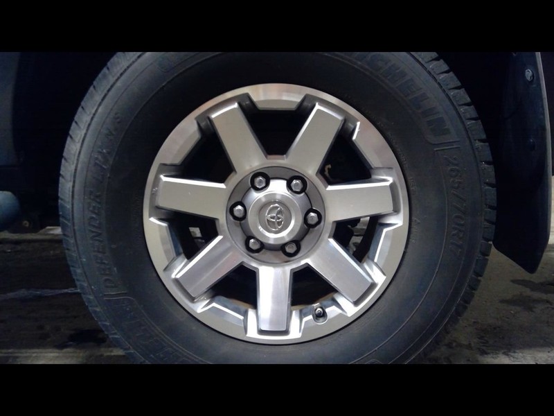Rim Wheel 17x7-1/2 Alloy 7 Spoke Fits 14-16 4 RUNNER 1593670