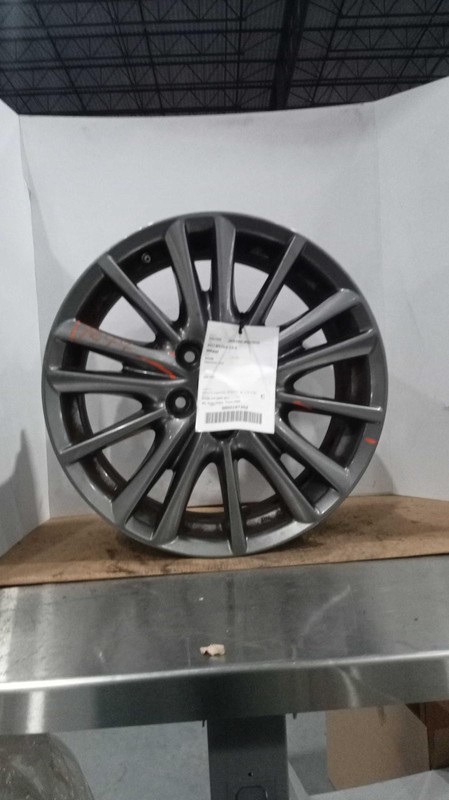 Used Wheel fits: 2017 Mazda CX-5 aluminum 17x7 Grade C