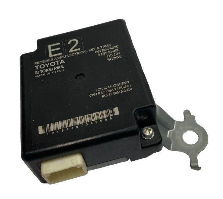 Toyota CHR transponder key 2018 2022 theft locking control unit OEM 897B0F4030