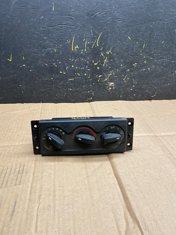 International Navistar 4300 Climate Control Heater Fan PanelAA4434 DG