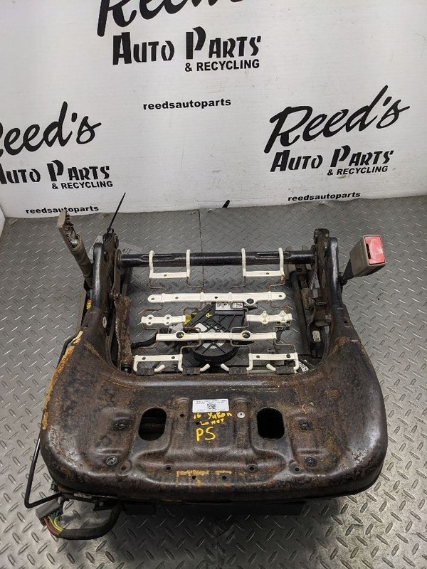 2015-2020 GMC YUKON FRONT RIGHT PASSENGER SIDE SEAT LOWER TRACK FRAME OE 1193182