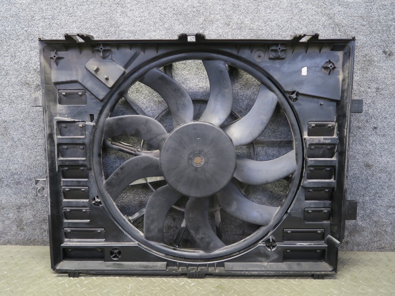 2011-2018 PORSCHE CAYENNE 958 ENGINE COOLING FAN MOTOR SHROUD 7P0121207A