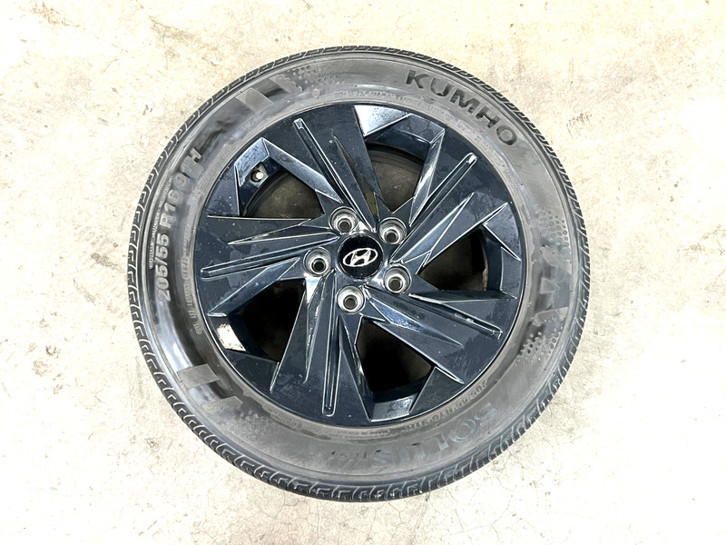 ⭐2021-2023 HYUNDAI ELANTRA 16" WHEEL RIM TIRE 205/55 R16 91H 5 SPOKE OEM LOT2710