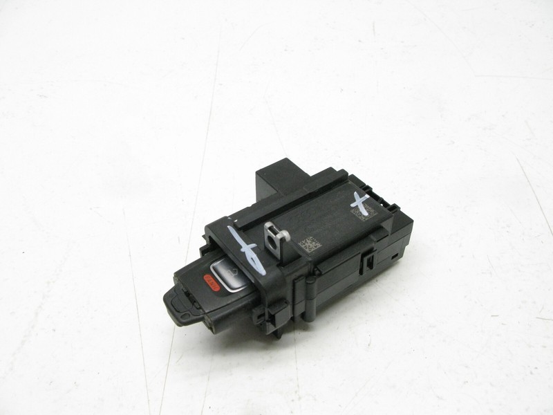08-16 AUDI 8T A5 S5 RS5 A4 Q5 IGNITION SWITCH KEY SLOT STARTER CONSOLE OEM 12282