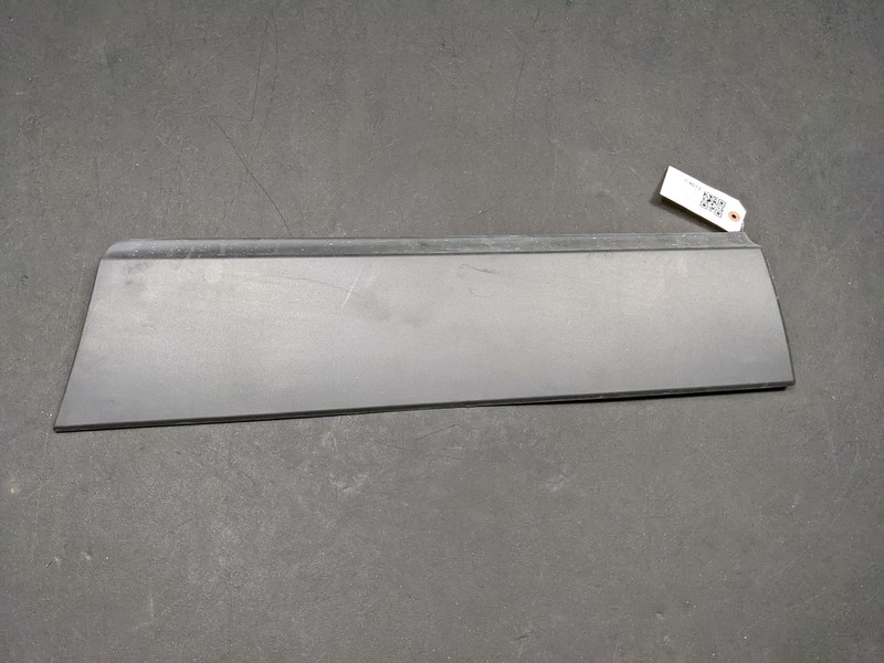 Left Driver Rear Door Lower Molding 95161597 2018 Chevrolet Trax 2015-2020 2021