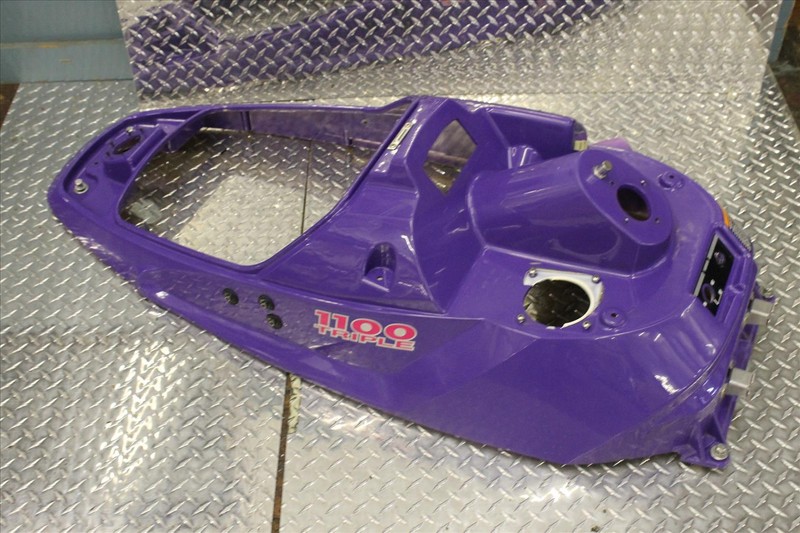 1996 YAMAHA WAVE VENTURE 1100 TOP ENGINE PLASTIC COVER HOUSING DASH OEM 96