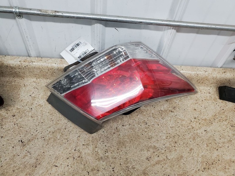 Driver Tail Light Sedan Quarter Panel Mounted Fits 08-12 ACCORD 306590