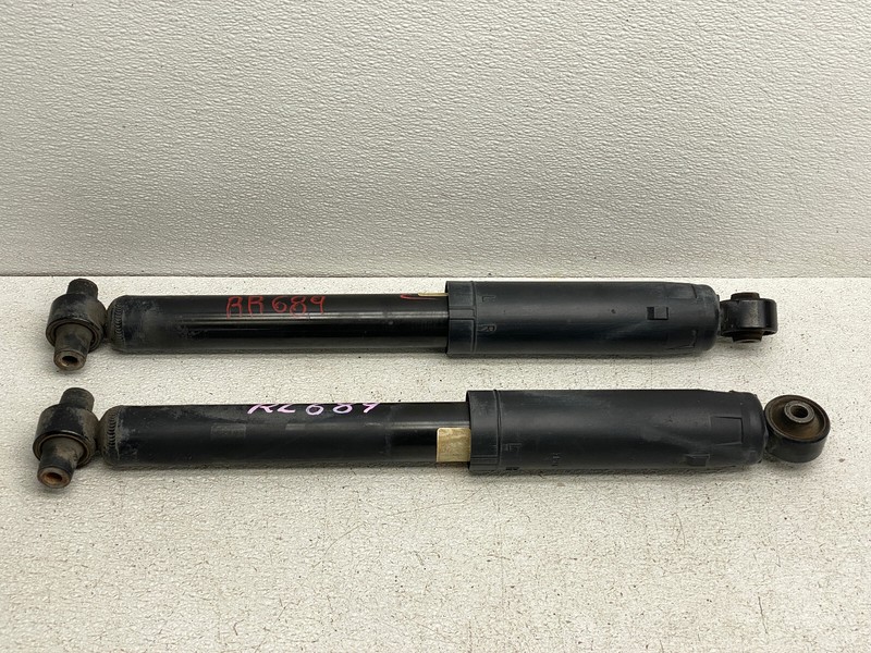 2010-2013 ACURA MDX REAR LEFT & RIGHT SHOCK STRUT ABSORBER SET OEM LOT689