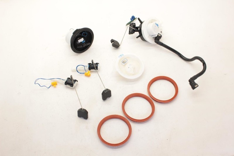 10-16 Porsche Panamera 4.8L AWD Fuel Tank Sending Unit 97020142400