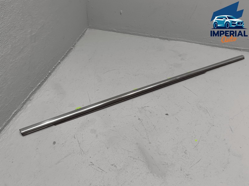 HONDA PILOT REAR RIGHT PASSENGER SIDE DOOR WINDOW BELT MOLDING OEM 2016 - 2022