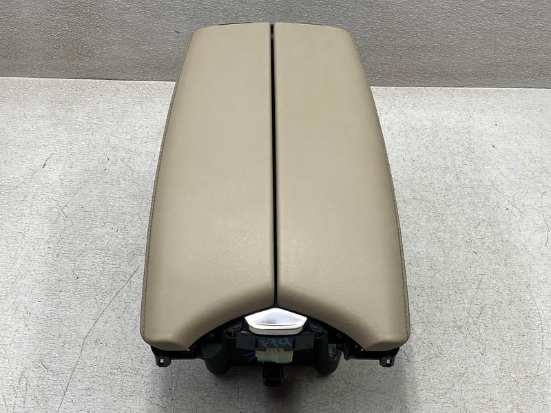 2017-2020 BUICK ENVISION CENTER CONSOLE ARM REST STORAGE COMPARTMENT OEM LOT779