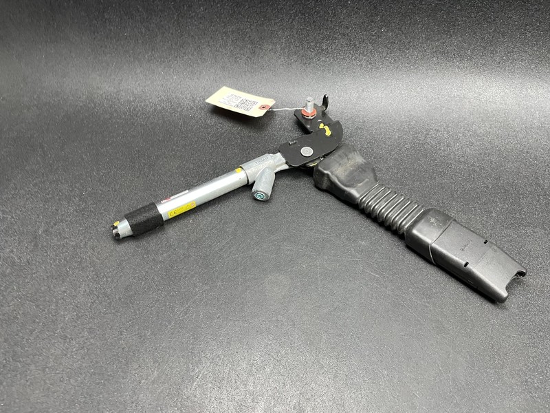Front Right Seat Belt Pretensioner 2017 Kia Soul 88841-B2000-EQ 2014 2015 - 2019