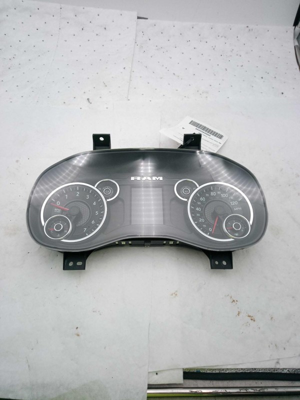 2022 RAM DODGE 2500 PICKUP Speedometer Gauge OEM 68525504AB White 75K Miles