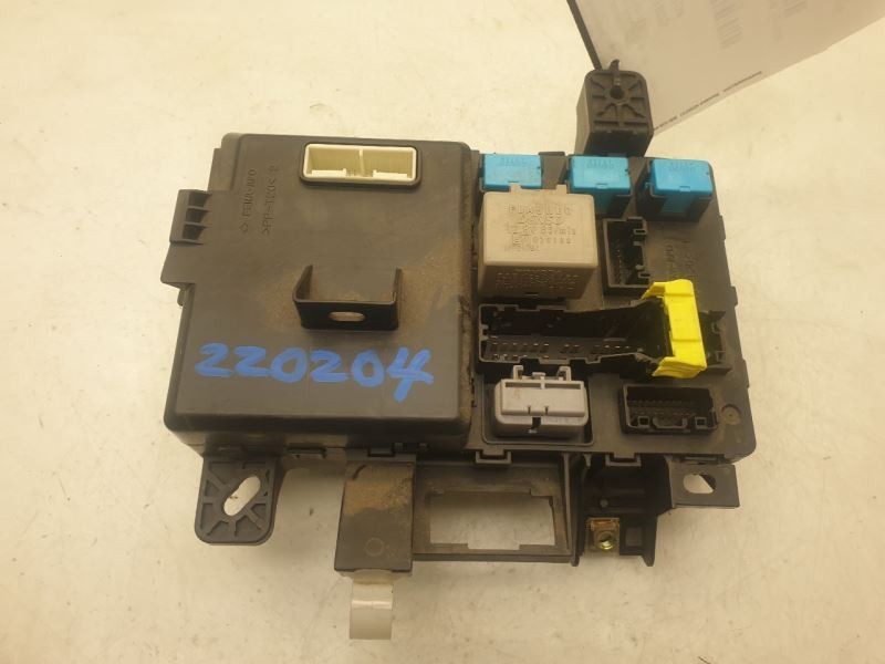 05 TOYOTA TACOMA DRIVER LEFT JUNCTION BLOCK CABIN FUSE BOX