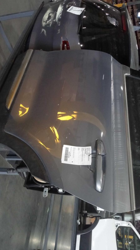 2020 KIA Telluride Left Rear Door Silver Good Condition No Rust 669131