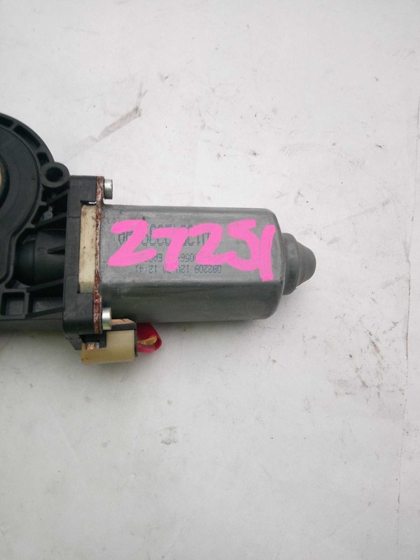 2010 Lincoln Town Car Left Front Window Regulator - Used, 97K Miles, Blue