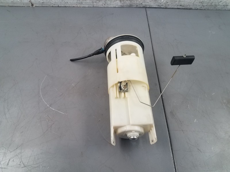 2000 Dodge Dakota R/T Xcab Fuel Pump / Sending Unit #6021 Q4