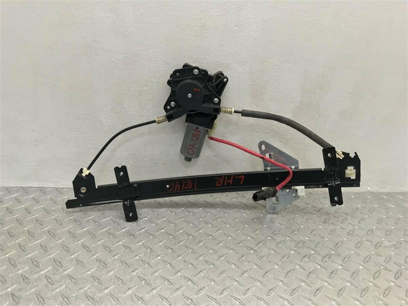 01 02 03 DODGE DURANGO REAR DRIVER DOOR WINDOW REGULATOR OEM 135-01943R