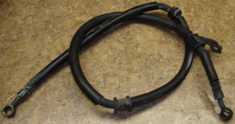 2004 Yamaha XVS650 XVS 650 V Star Front Disk Brake Caliper Line Hose Fluid 04