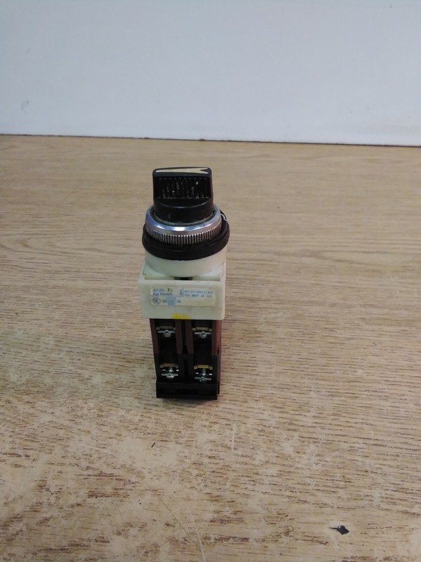 Fuji Electric AH25-P1 Selector Switch