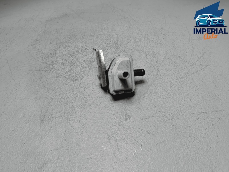 TOYOTA CAMRY 2.5L 2018-2024 VAPOR CANISTER PURGE SOLENOID OEM