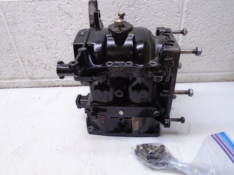 CF5 Mercury 110 9.8hp Outboard Powerhead Crankcase Cylinder Block 837-6111A4