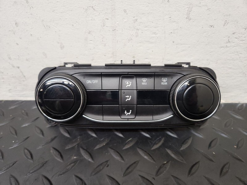 24-25 Buick Envista Temperature Climate Control OEM 42855083