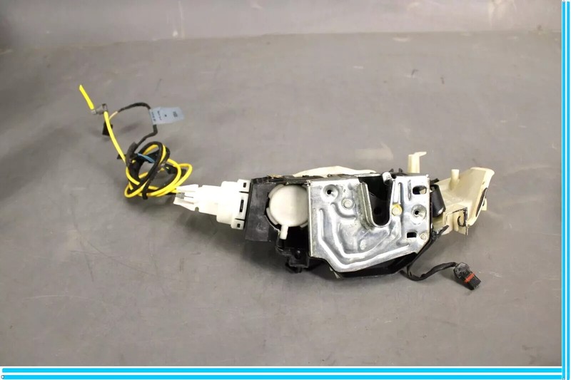 03-12 Mercedes R230 SL500 SL63 AMG Right Side Door Lock Latch Actuator OEM