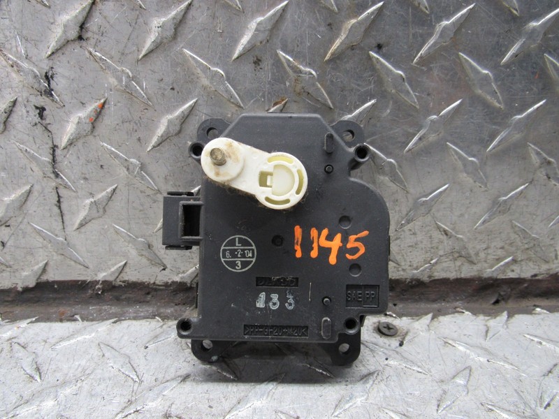 2004 TOYOTA SIENNA HVAC HEATER BLEND DOOR FLAP ACTUATOR DENSO AE063700-8320
