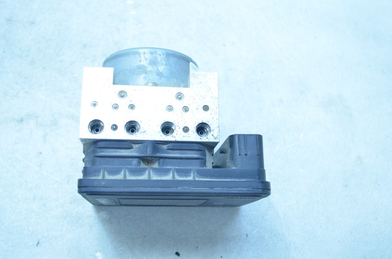 13-16 LINCOLN MKZ 2.0L ANTI LOCK ABS BRAE PUMP OEM