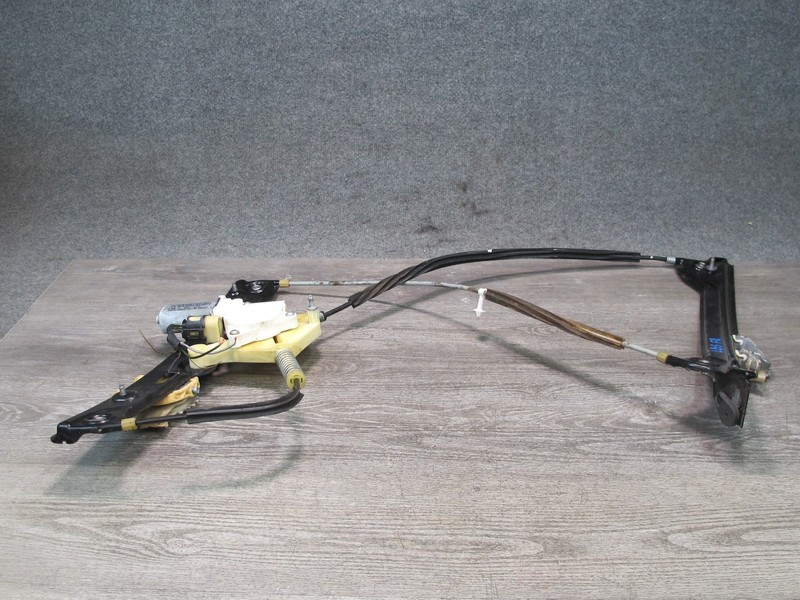 2012-2018 BMW F12 F13 M6 FRONT RIGHT PASS SIDE WINDOW REGULATOR W/ MOTOR