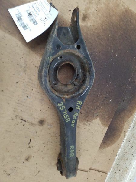 Lower Control Arm Rear Locating Arms Station Wgn Rear Fits 07-12 ELANTRA 111832