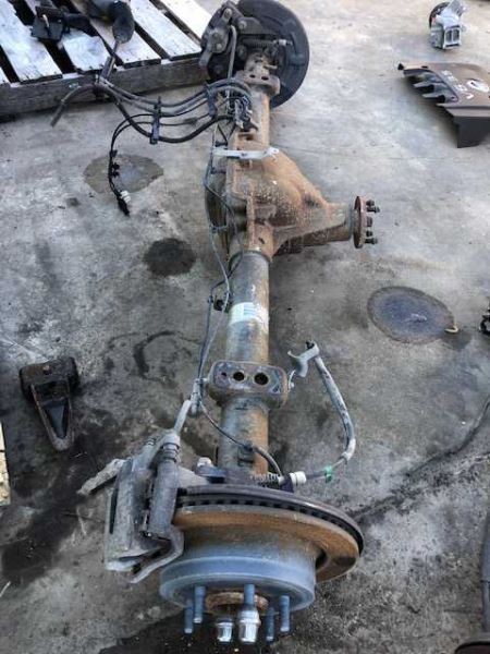 15 16 17 FORD F150 5.0L AUTOMATIC AT 67K REAR AXLE 3.31 RATIO 8.8 RING GEAR