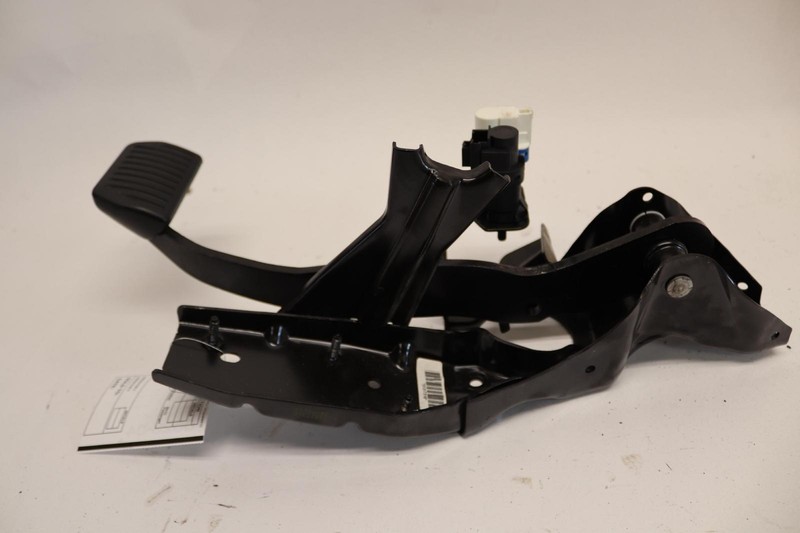 2008-2016 VOLVO XC70 PARK PARKING BRAKE STOP PEDAL ASSEMBLY OEM