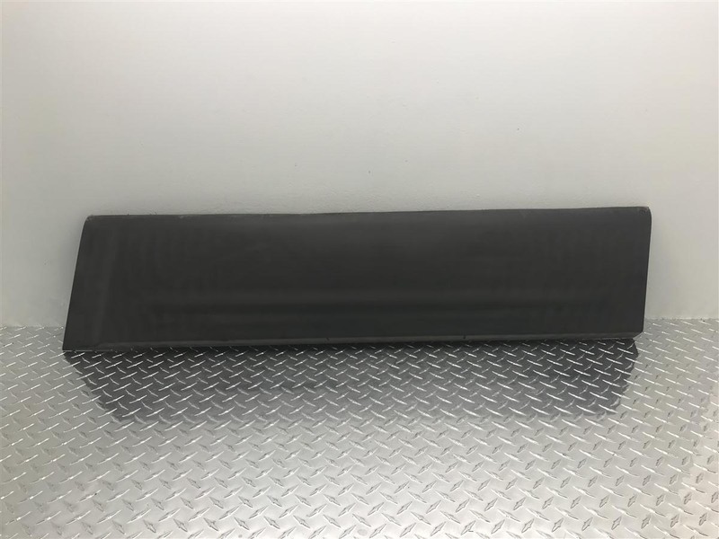 2005 FORD EXPEDITION RIGHT FRONT GREY DOOR CLADDING OEM 137.FD8E05