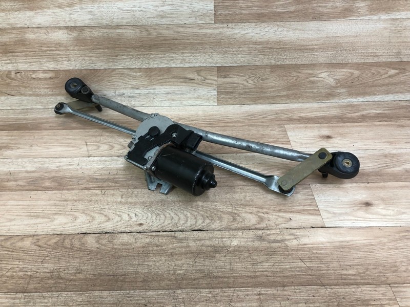 BMW E36 Z3 OEM FRONT WINDSHIELD WIPER WITH MOTOR 1996-2002 2