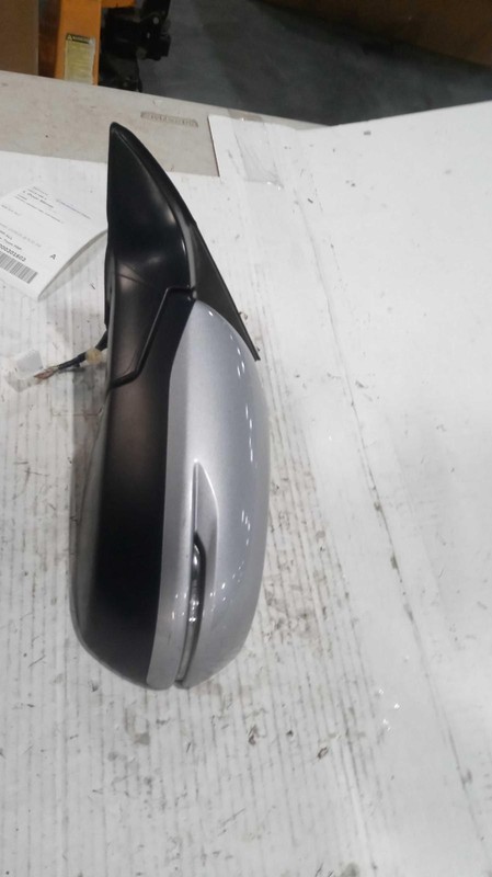 2019 Honda HR-V Left Door Mirror Assembly Silver 97000 Miles Non-Heated