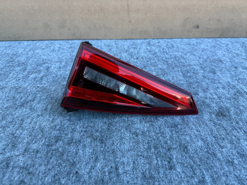 INFINITI QX30 2017-2019 OEM LEFT DRIVER INNER TAIL LIGHT LAMP LED ASSEMBLY